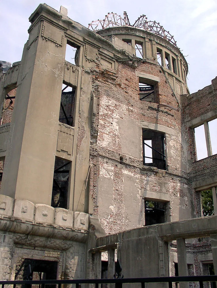 原爆ドームの遺構