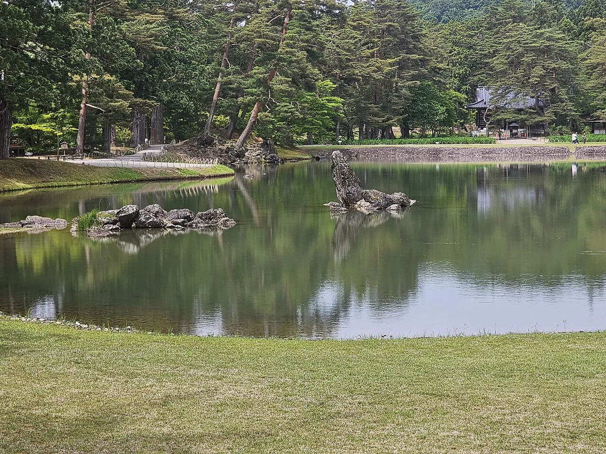 毛越寺の浄土庭園