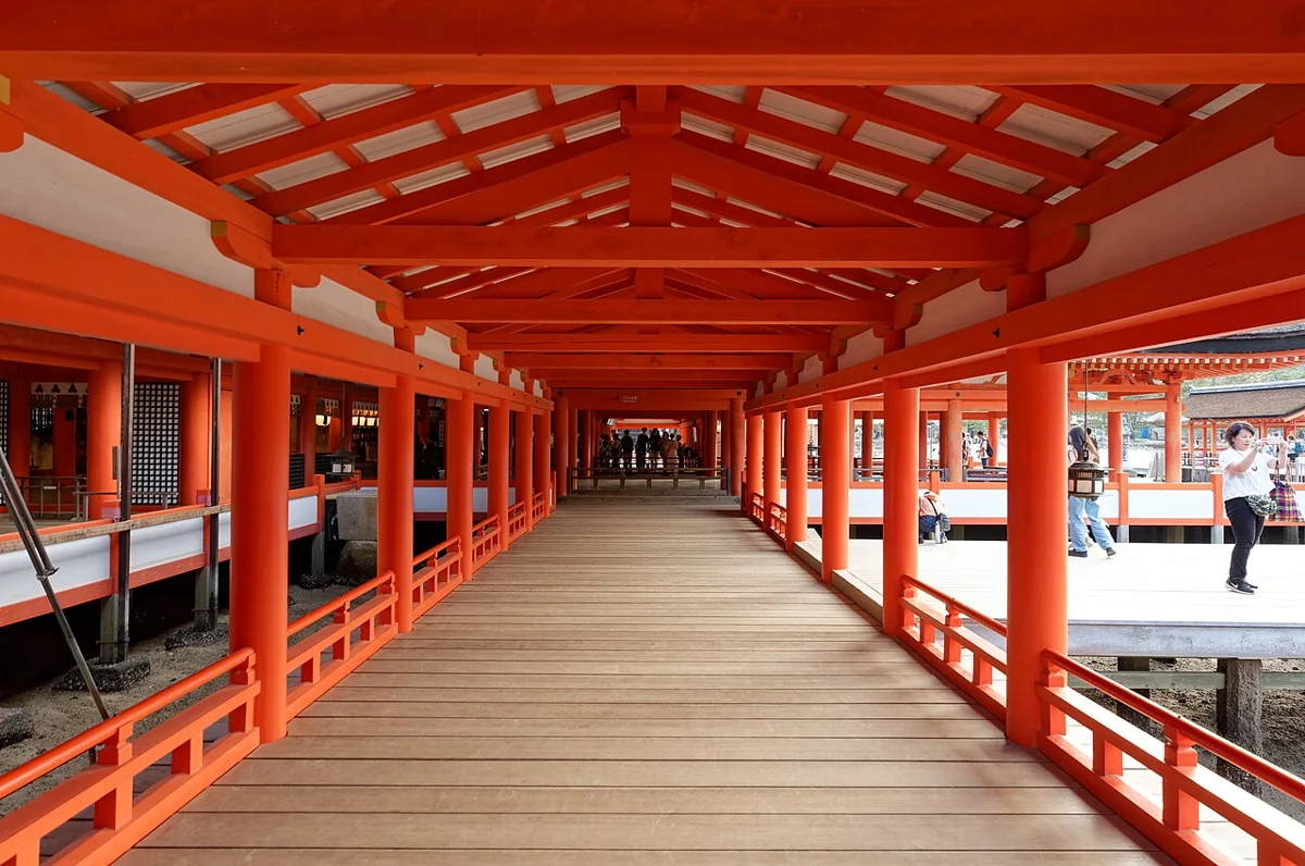 厳島神社の回廊
